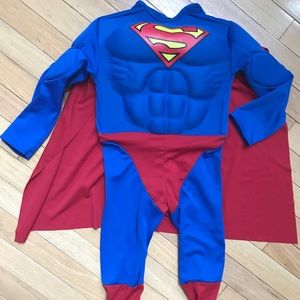 Superman costume
Size: toddler 2T-4T